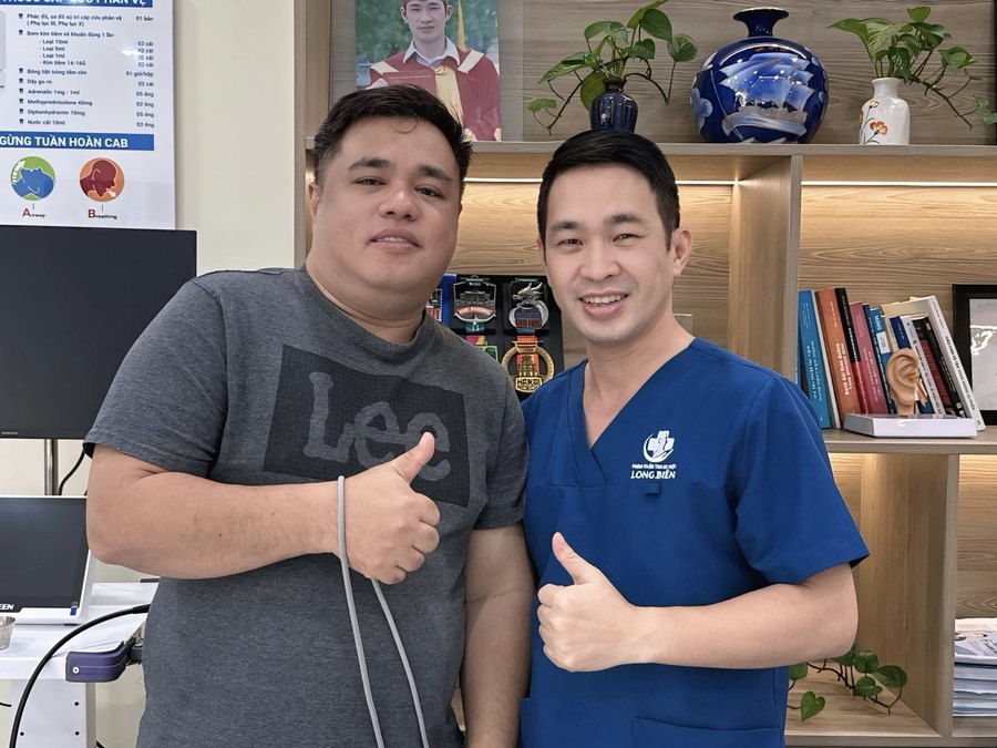 Anh Marco - khách hàng tại Phòng Khám Tai Mũi Họng Bác Sĩ Hiệu Long Biên